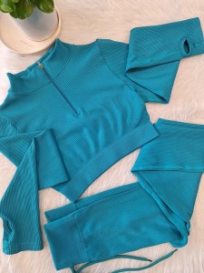 ست کراپ فینگردار و شلوار کبریتی