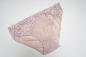 شورت نخی بغل دانتل روشان 222