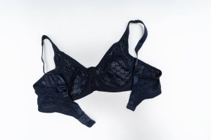 سوتین دانتل بغل گنی فنردار روشان 3035 کاپ C